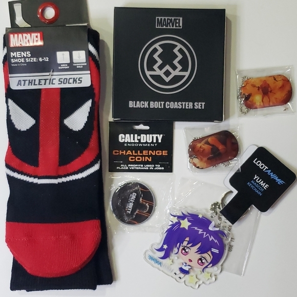 Loot Crate Pins and More! LootAnime, LootGaming, Marvel - Over 30 Pieces!! - Picture 5 of 12